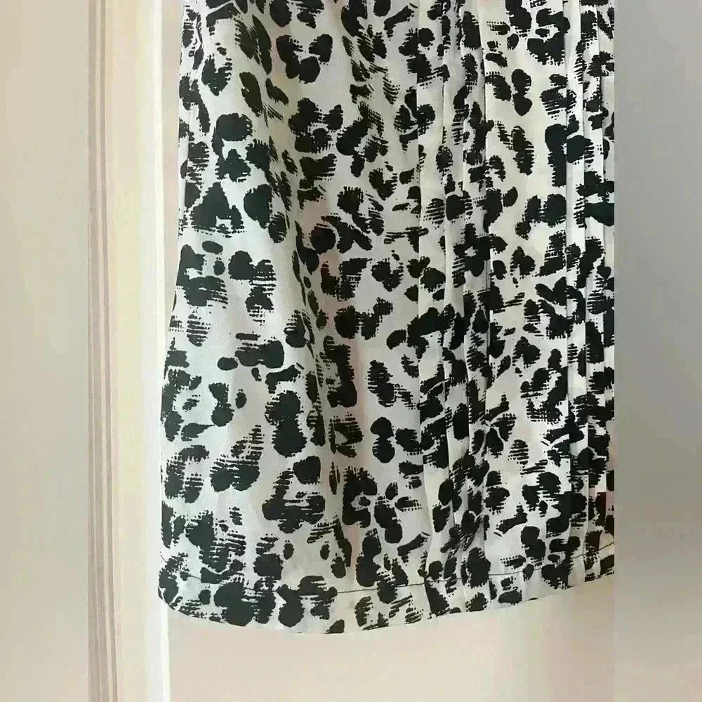 EUC Merona Brand Sleeveless White Blouse with Black Design Women’s XS - Picture 5 of 11